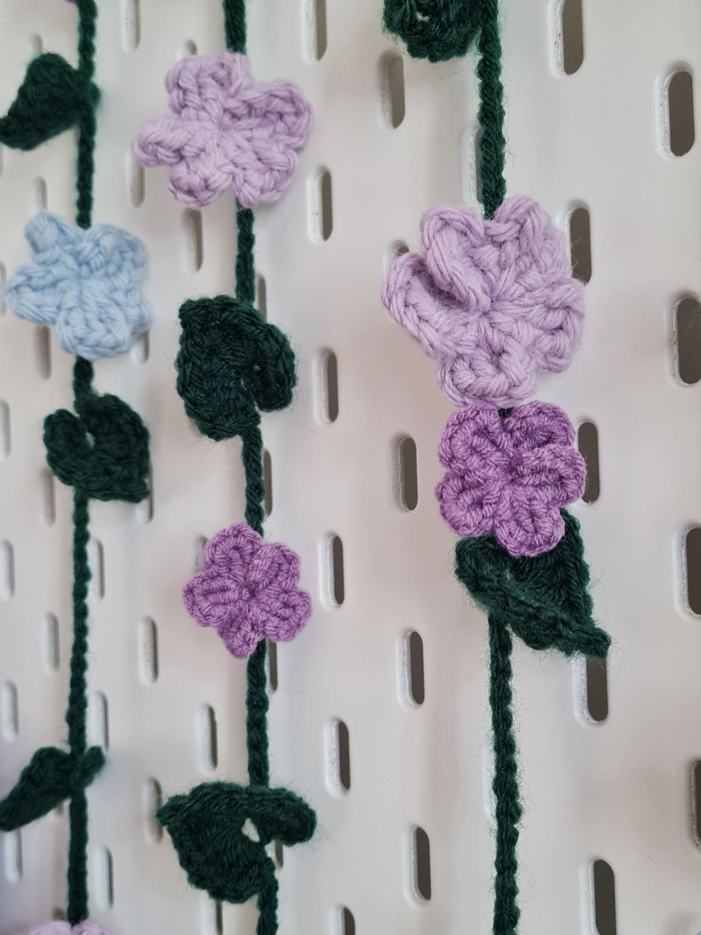 Flowering Vine Garland