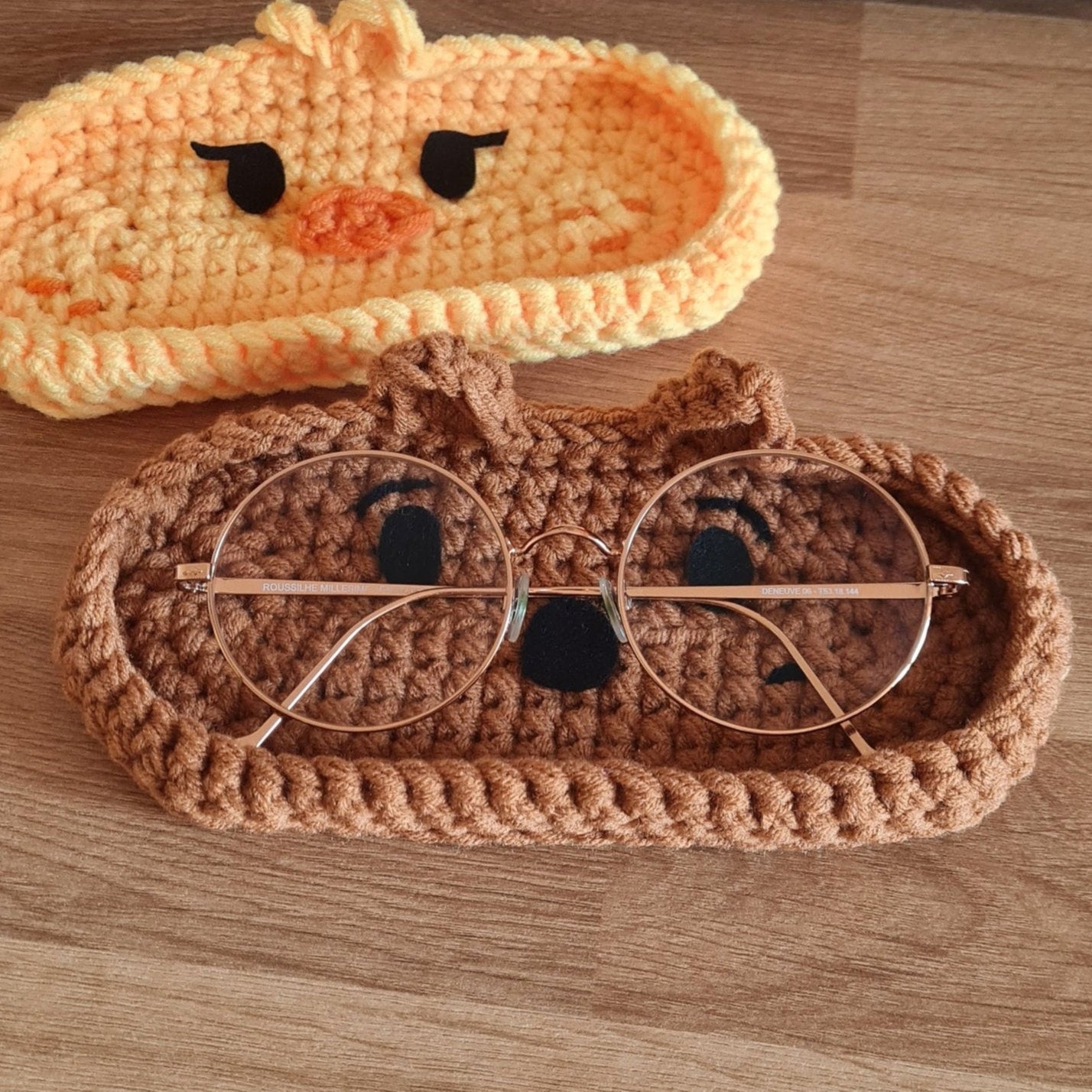 SKZOO glasses holder